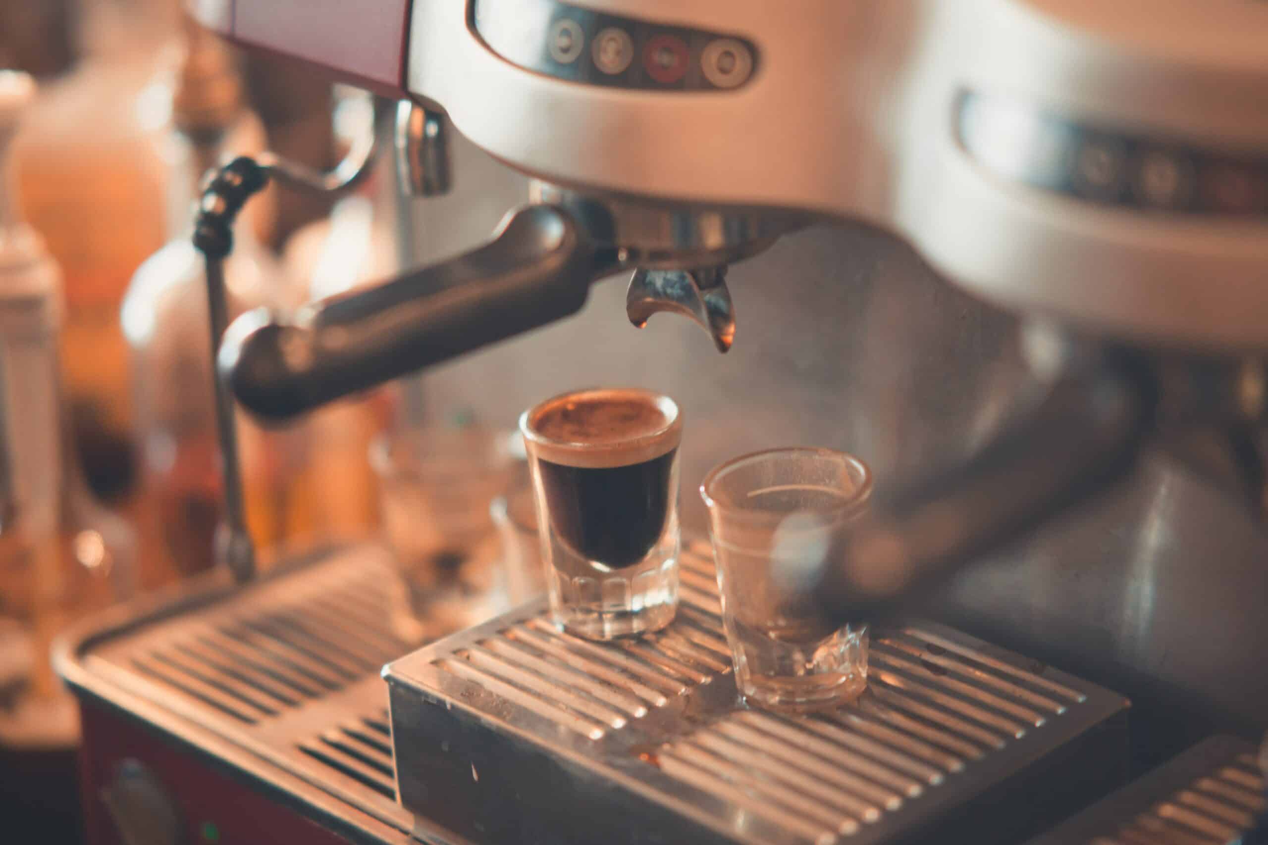 Pålidelige kaffemaskiner til kontor fra Bentax