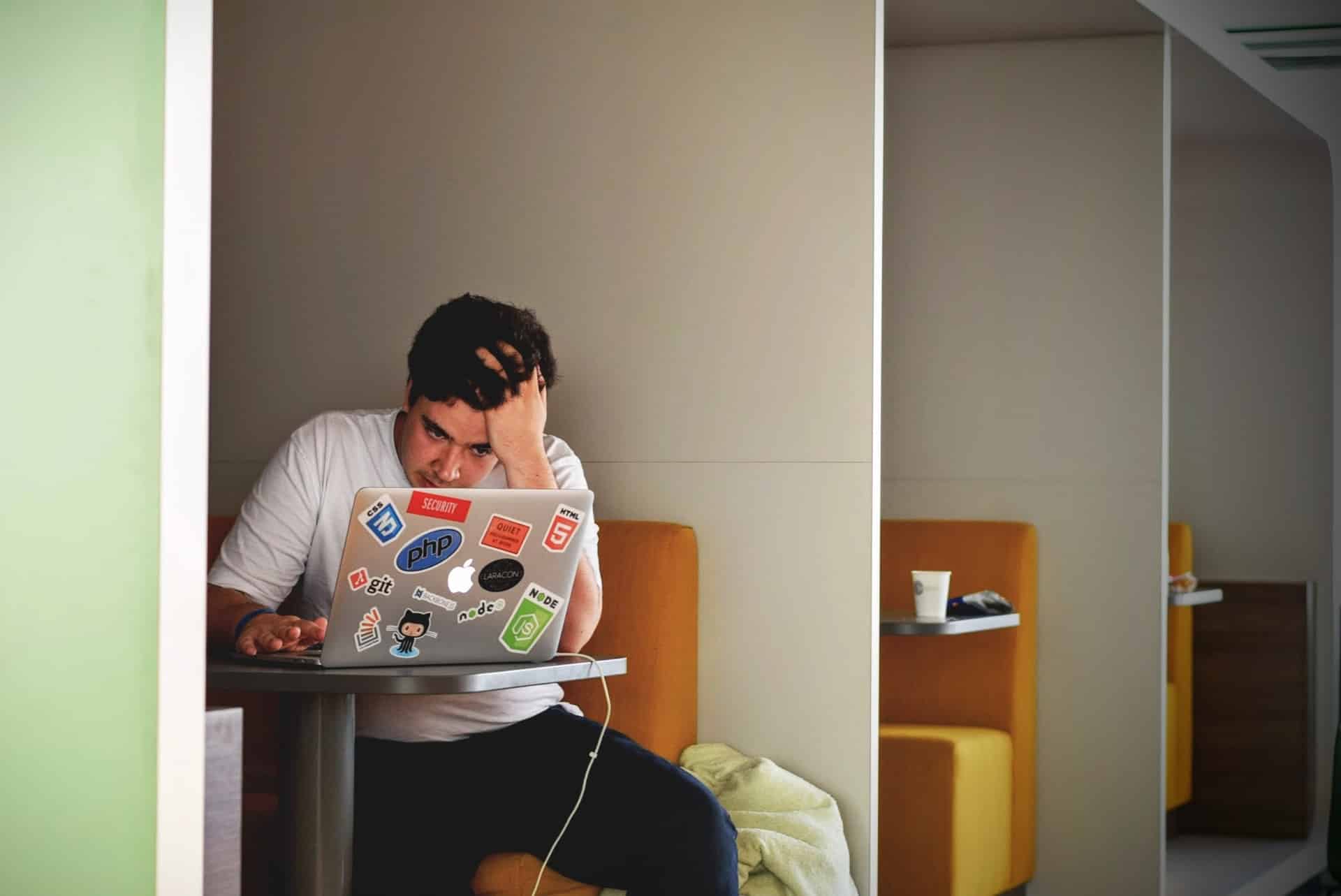 Føler du dig stresset? Tegn på at du lider af stress